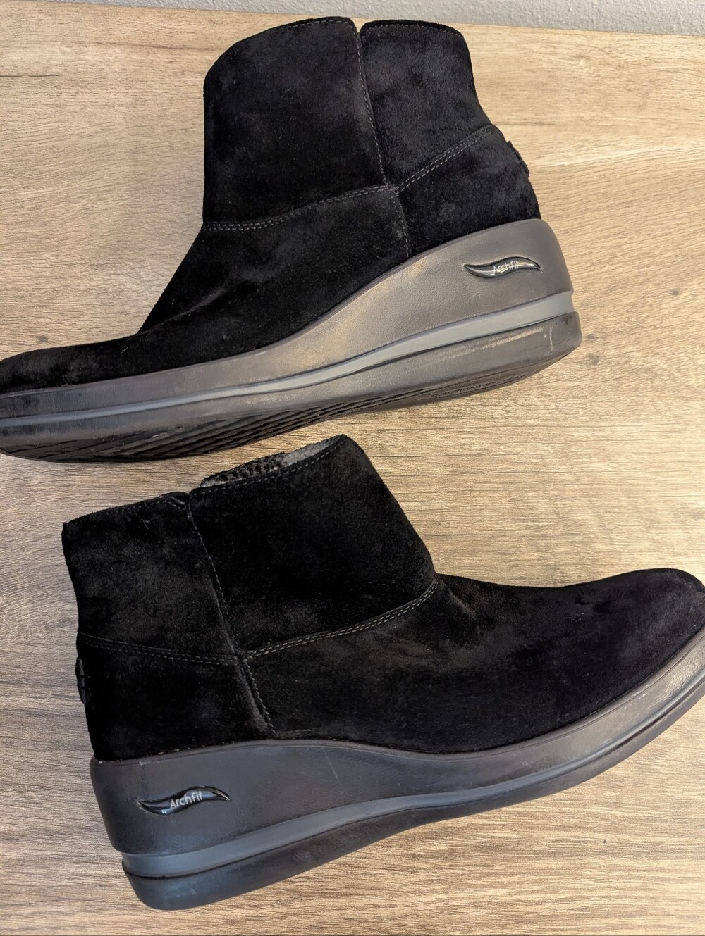 Skechers Arch Fit Rise Black Suede Wedge Ankle Booties Size 10